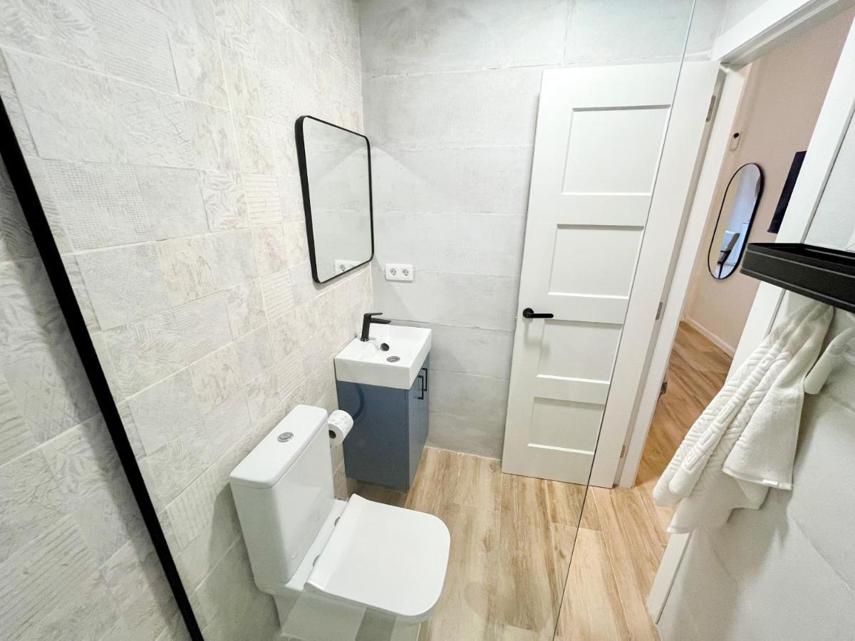 Apartamento Cerca De La Playa De Malvarrosa By Alterhome Valencia Luaran gambar